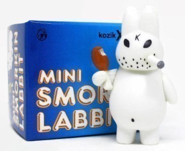 Kidrobot x Kozik: Mystery Minis Blind Box (Unboxed) Smorkin Labbit - Whitey wiith Chicken